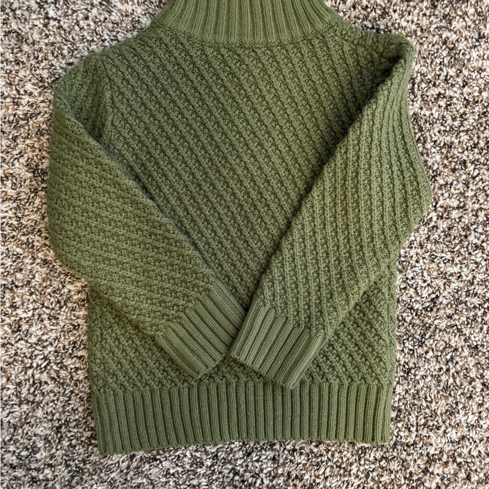 Cozy Olive Green Turtleneck Sweater with Button Accents - Picture 3 of 4